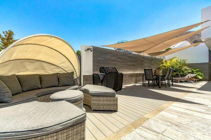 Luxury Villa Tropical Private Heated Pool Los Cristianos  Exterior photo
