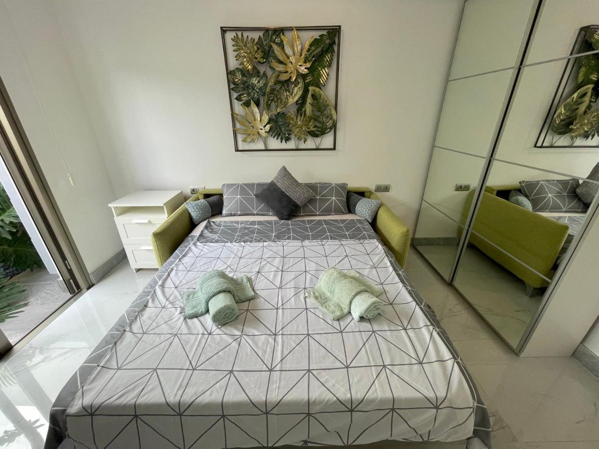 Luxury Villa Tropical Private Heated Pool Los Cristianos  Exterior photo